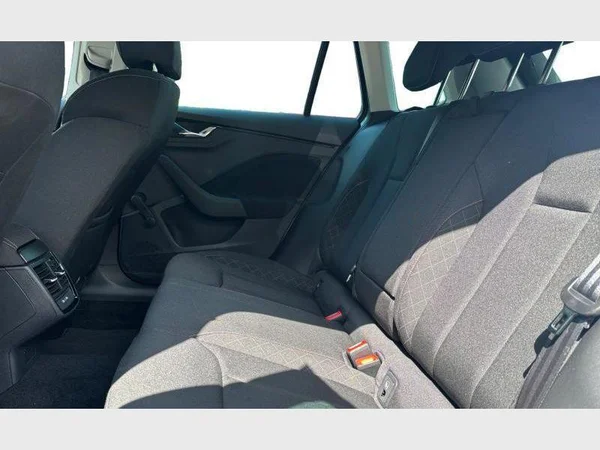 Skoda Kamiq (2022) — foto 3 van 26