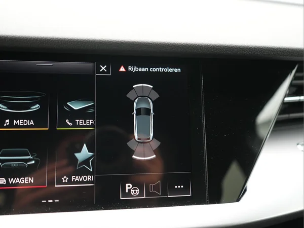 AUDI A3 Sportback PHEV (2024) — foto 24 van 30