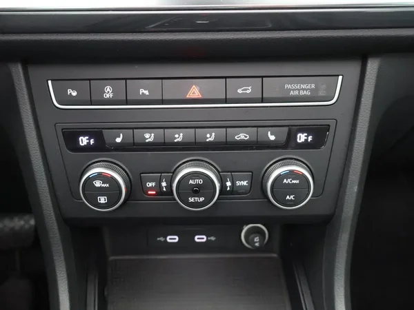 SEAT Ateca (2022) — foto 9 van 28