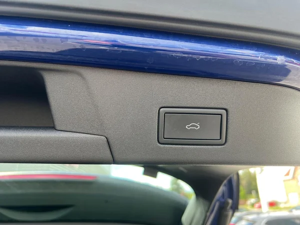 VOLKSWAGEN ID.4 (2023) — foto 13 van 24
