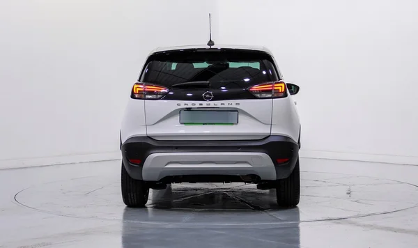 Opel Crossland (2021) — foto 34 van 64
