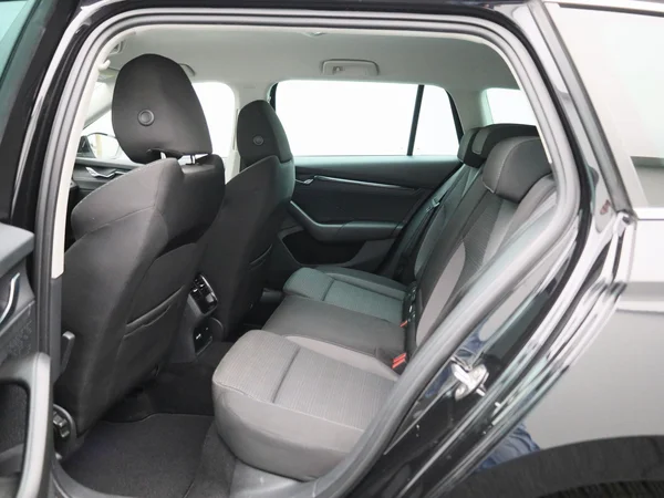 Škoda Octavia (2023) — foto 4 van 44