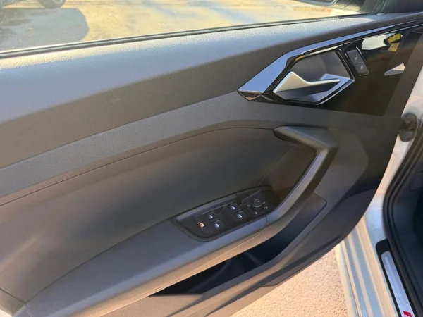 AUDI A1 Sportback (2023) — foto 12 van 16