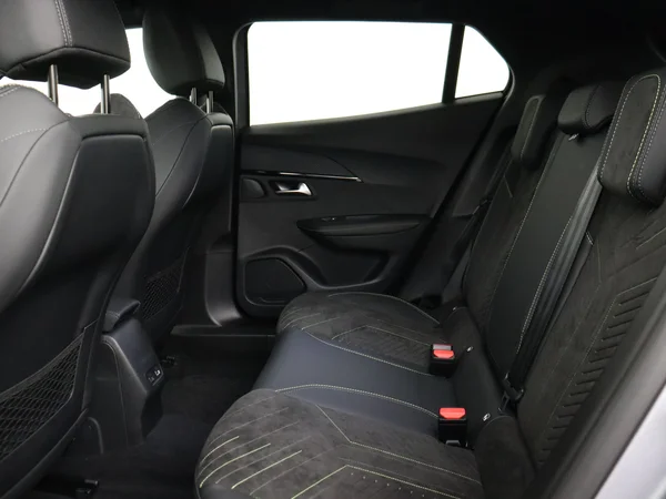 PEUGEOT 2008 (2025) — foto 5 van 27