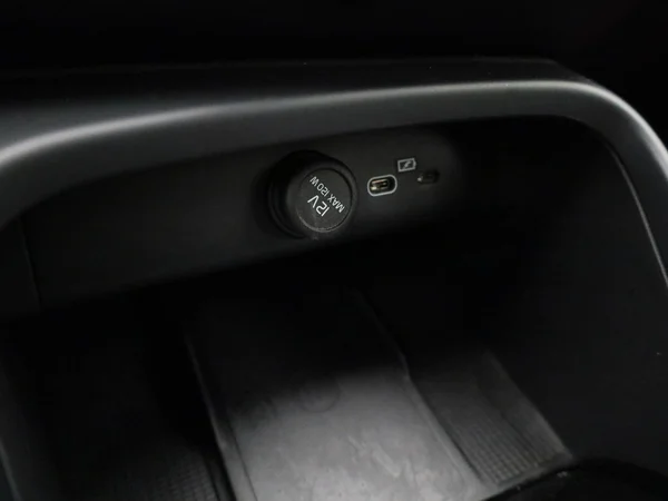 Volvo XC40 (2023) — foto 19 van 46