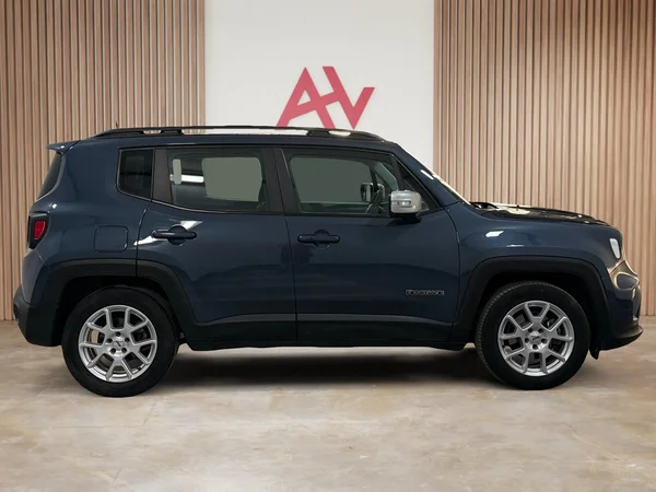 Jeep Renegade (2022) — foto 24 van 29
