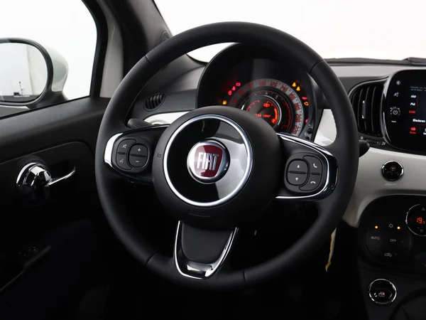 FIAT 500C (2022) — foto 11 van 26