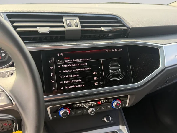 AUDI Q3 Sportback (2024) — foto 7 van 20