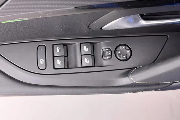 Peugeot 208 (2020) — foto 10 van 31