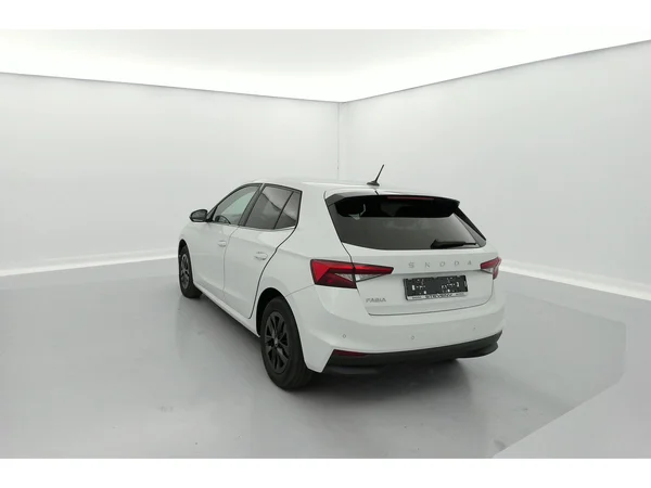 SKODA Fabia (2025) — foto 2 van 36