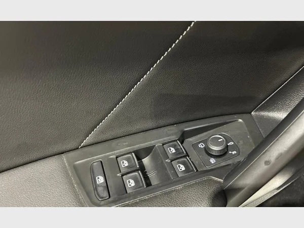 Volkswagen Tiguan Allspace (2022) — foto 21 van 32