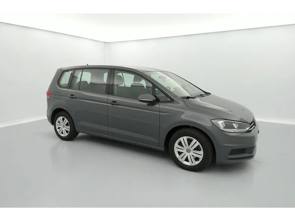 VOLKSWAGEN Touran (2020) — foto 32 van 36
