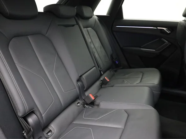 AUDI Q3 PHEV (2023) — foto 25 van 25