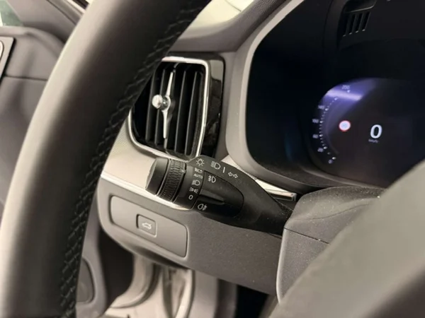 Volvo XC60 (2024) — foto 7 van 20