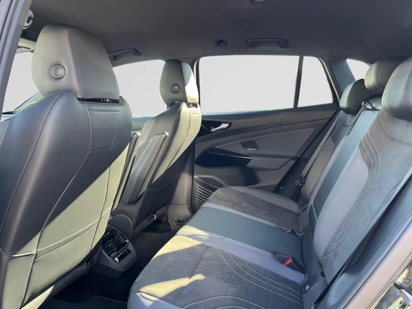 VOLKSWAGEN ID.4 (2025) — foto 17 van 19