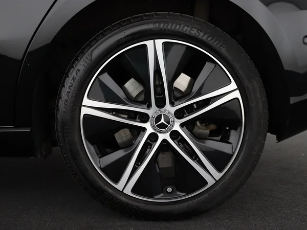 MERCEDES A 250 (2023) — foto 7 van 32