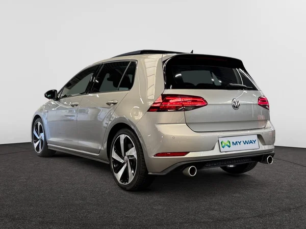 VOLKSWAGEN Golf VII GTI (2019) — foto 17 van 23