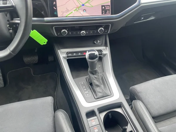 AUDI Q3 Sportback (2024) — foto 8 van 21