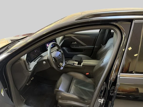 Opel Astra (2023) — foto 25 van 26