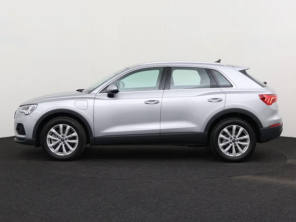 AUDI Q3 (2023) — foto 12 van 28