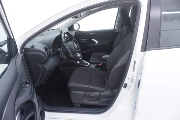 Toyota Yaris Cross (2022) — foto 2 van 39