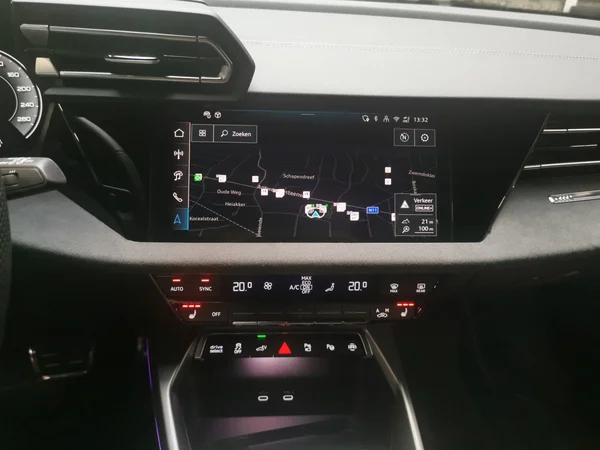 AUDI A3 Sportback PHEV (2026) — foto 13 van 16