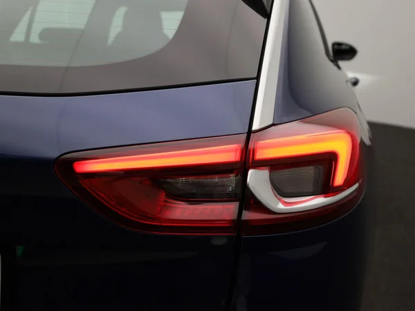 Opel Insignia (2022) — foto 28 van 37