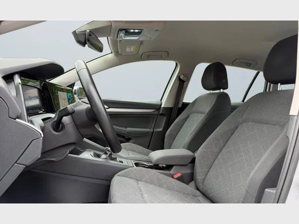 Volkswagen Golf Variant VIII (2022) — foto 2 van 27