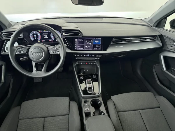 AUDI A3 Sportback (2025) — foto 13 van 18