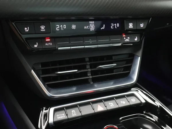 Audi e-tron GT (2022) — foto 11 van 28
