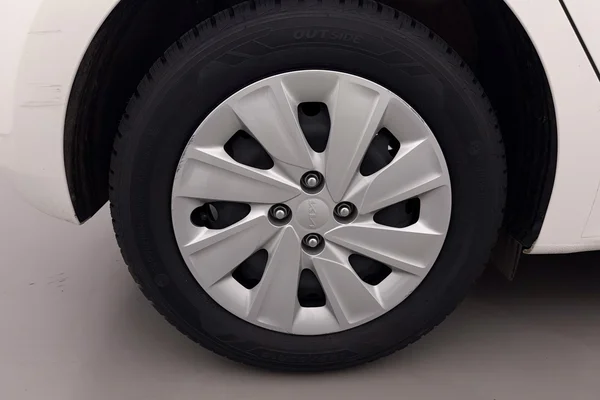 Kia Rio (2022) — foto 17 van 25