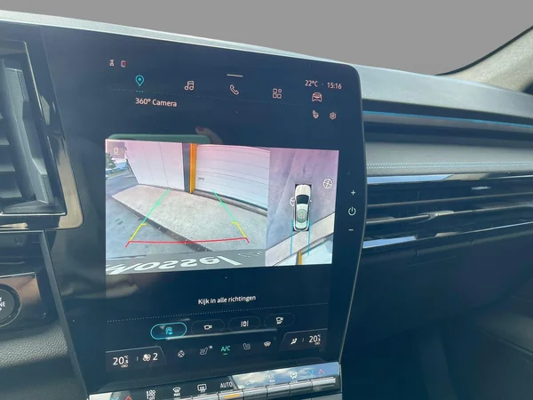 Renault Austral (2024) — foto 17 van 31