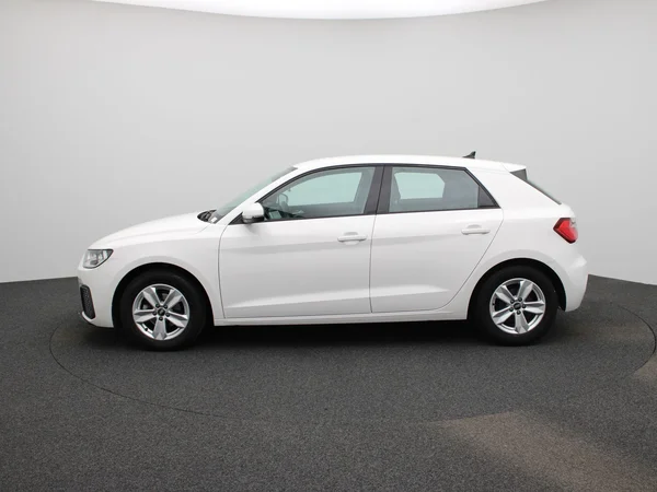 Audi A1 Sportback (2023) — foto 39 van 43