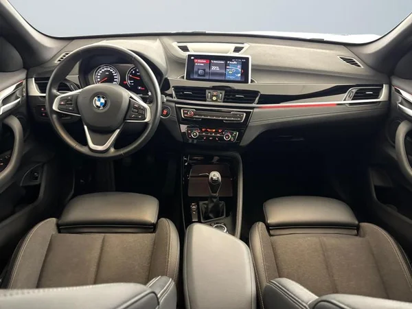 BMW X1 (F48 LCI) (2022) — foto 4 van 27