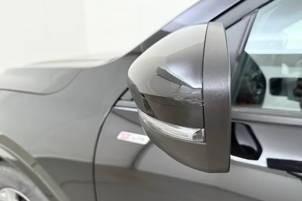 Ford Kuga FHEV (2025) — foto 10 van 22