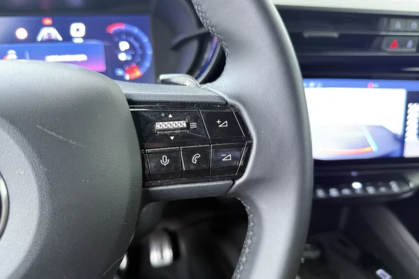 Alfa Romeo Junior (2025) — foto 7 van 19