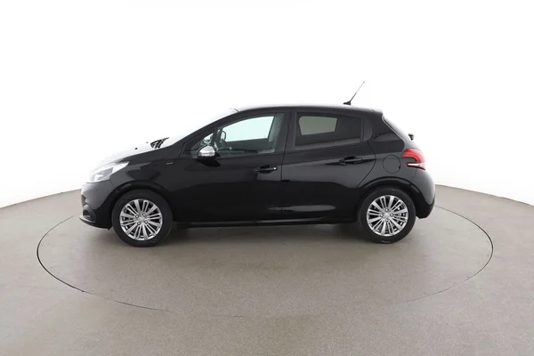 Peugeot 208 (2019) — foto 9 van 16