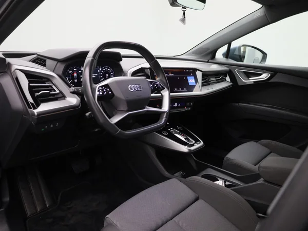 Audi Q4 e-tron (2022) — foto 30 van 45