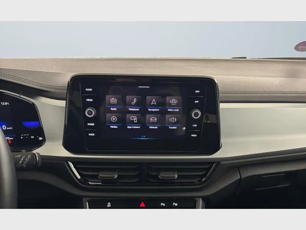 Volkswagen T-Roc (2024) — foto 5 van 21