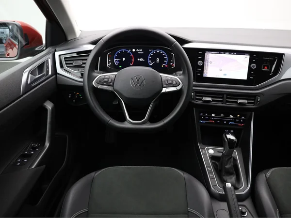 VOLKSWAGEN Taigo (2024) — foto 4 van 19