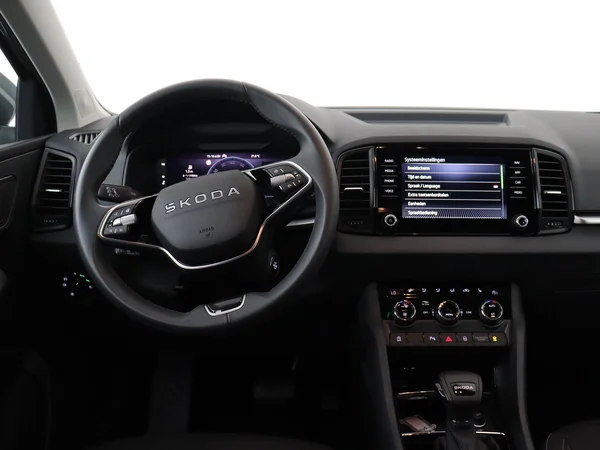 SKODA Karoq (2025) — foto 16 van 18