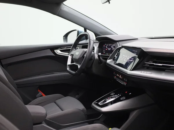 Audi Q4 e-tron (2021) — foto 36 van 48