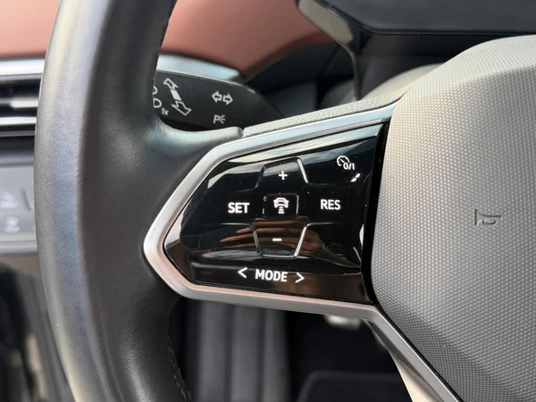 VOLKSWAGEN ID.5 (2023) — foto 3 van 20