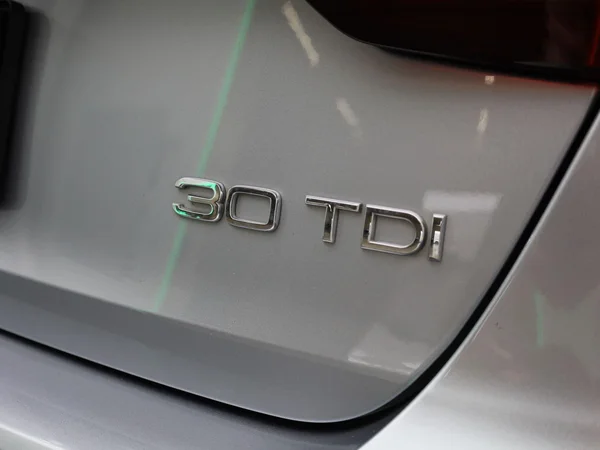 Audi A4 (2023) — foto 31 van 45