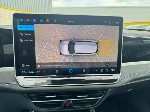 VOLKSWAGEN Passat Variant eHybrid (PHEV) (2026) — foto 16 van 18