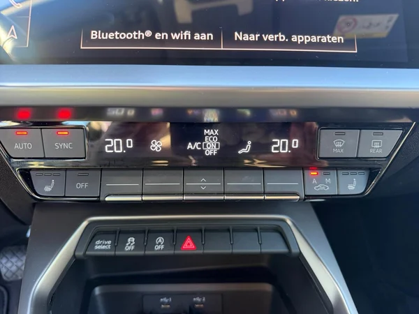 AUDI A3 Sportback (2022) — foto 5 van 18