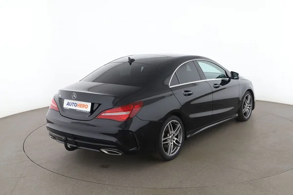 Mercedes-Benz CLA-Klasse (2019) — foto 12 van 16