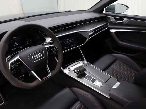 AUDI RS6 Avant (2022) — foto 2 van 19