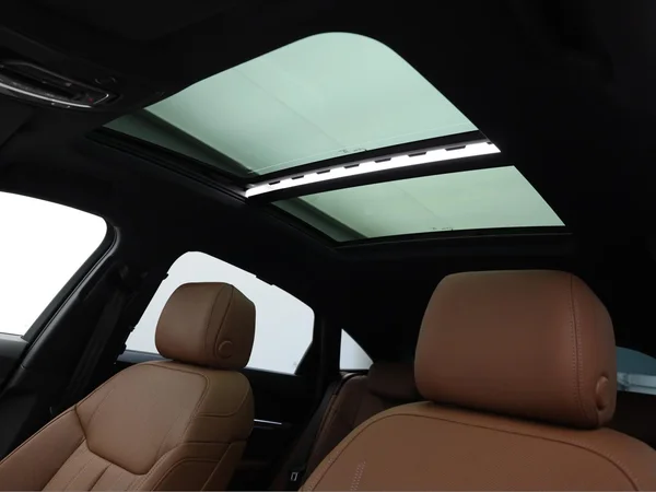 AUDI Q8 e-tron Sportback (2025) — foto 18 van 25
