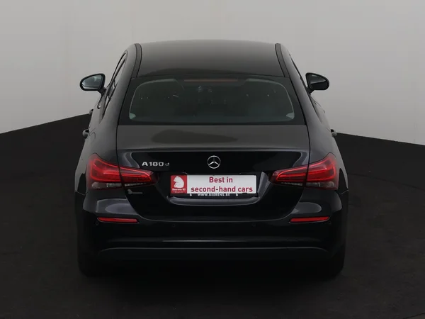 MERCEDES A 180 (2021) — foto 24 van 27